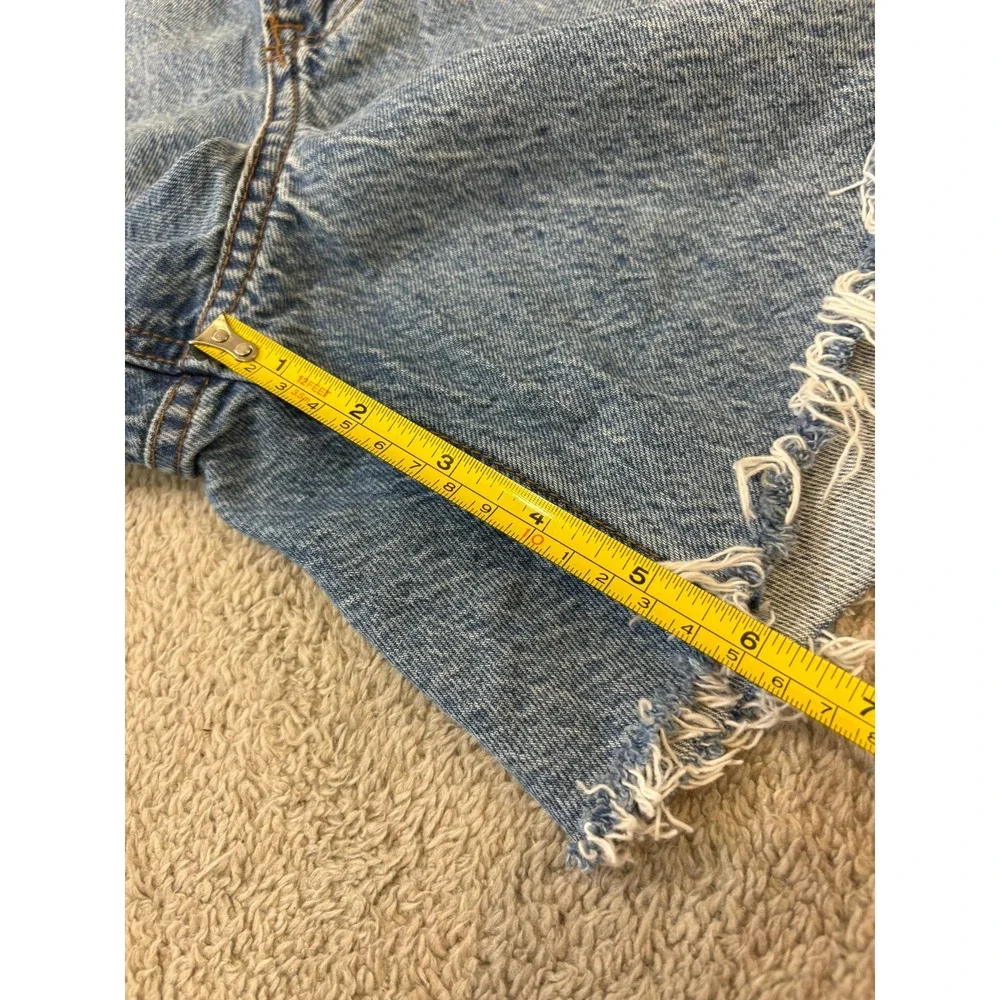 Abercrombie & Fitch The Loose Short High Rise Denim Light Wash Heart Size 31/34